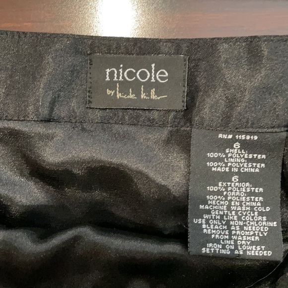 BUNDLE OF (5) SKIRTS - Picture 4 of 16